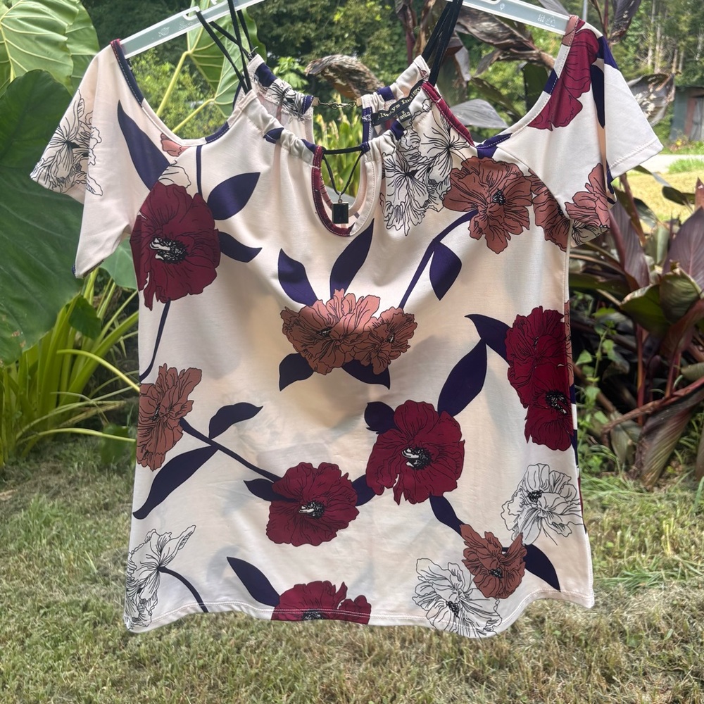 Floral Off-Shoulder Blouse in Cream and Red